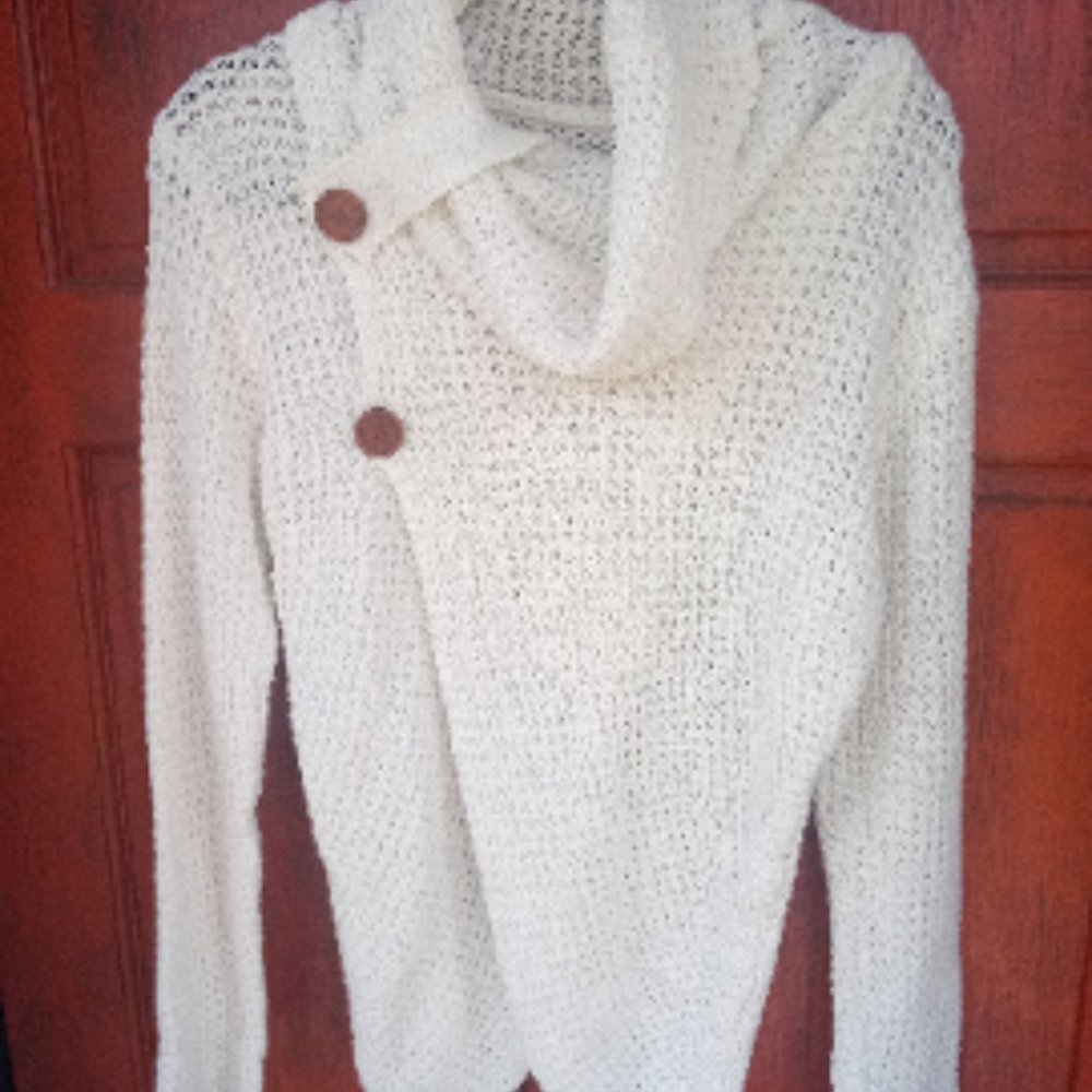 Women's Crochet Cowlneck Sweater, Large